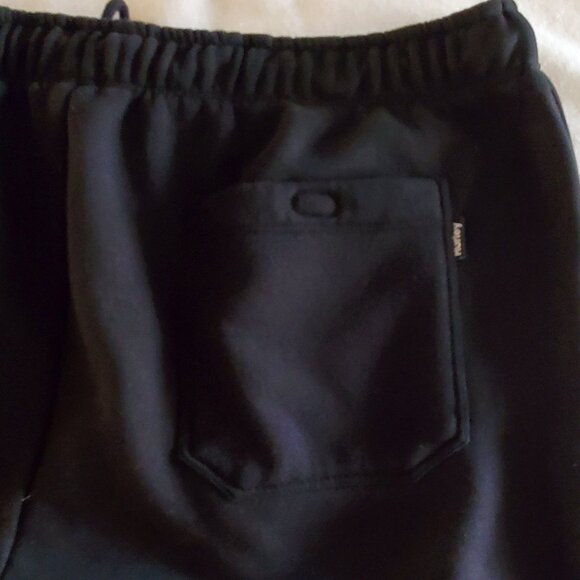 Hurley Men's Large Drawstring Black Fleece Athletic Shorts - Picture 5 of 6
